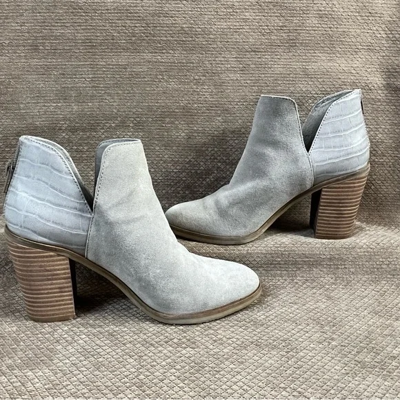DV8 Dolce Vita Shai Women’s size 7 Grey Suede & Mixed Material Heeled Bootie EUC - Picture 6 of 16